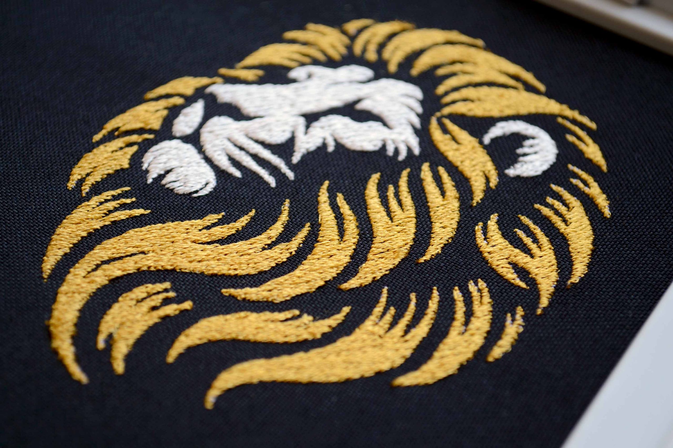 Noble Lion Embroidery Pattern Animal Portrait Machine Noble Lion Embroidery Pattern Animal Portrait Machine